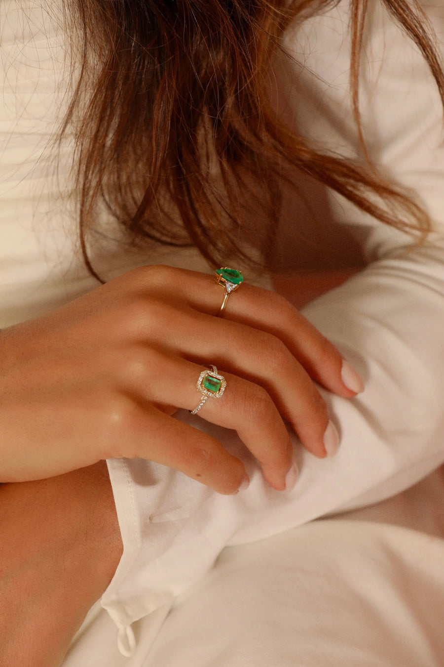 Anel A Million Reasons Halo com Esmeralda Baguete e Diamantes gabriela susanna