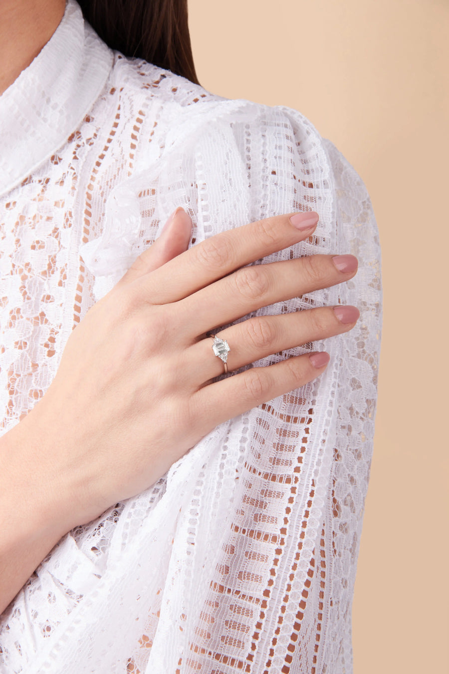 Anel A Million Reasons Trilogy com 1,18 ct de Diamantes Emerald Cut e Trillions gabriela susanna